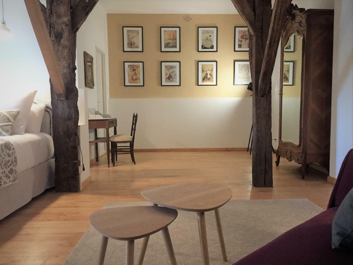 La Carreterie - Maison De Famille{S} Pineuilh Esterno foto