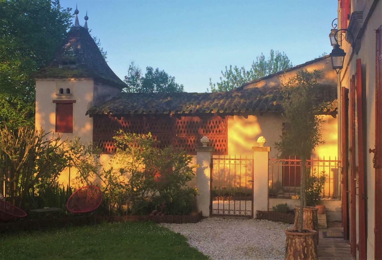 La Carreterie - Maison De Famille{S} Pineuilh Esterno foto