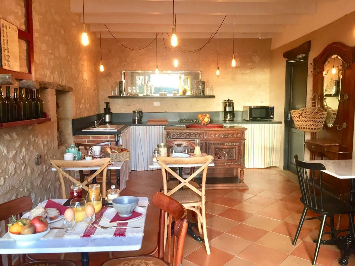 La Carreterie - Maison De Famille{S} Pineuilh Esterno foto