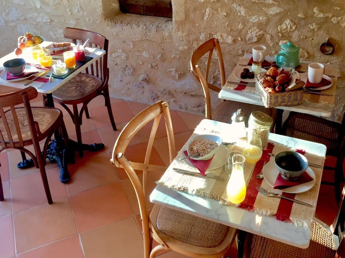 La Carreterie - Maison De Famille{S} Pineuilh Esterno foto
