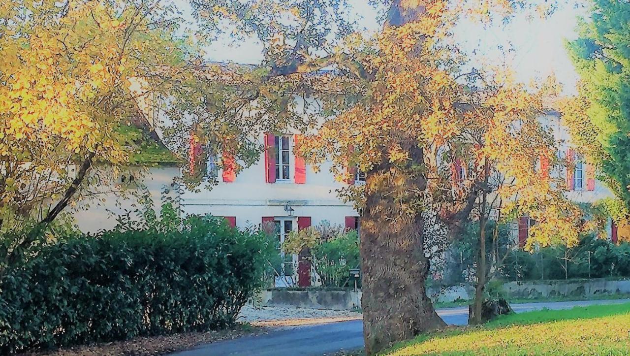 La Carreterie - Maison De Famille{S} Pineuilh Esterno foto