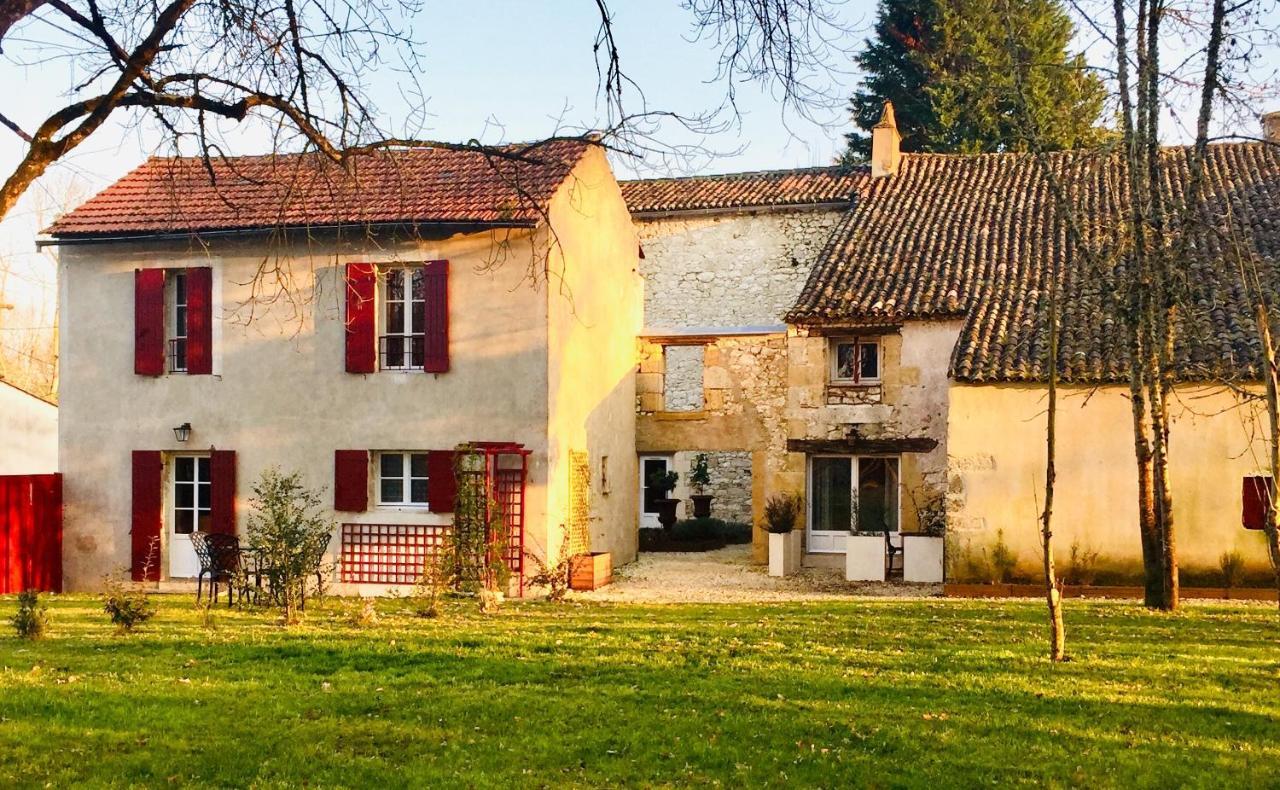 La Carreterie - Maison De Famille{S} Pineuilh Esterno foto