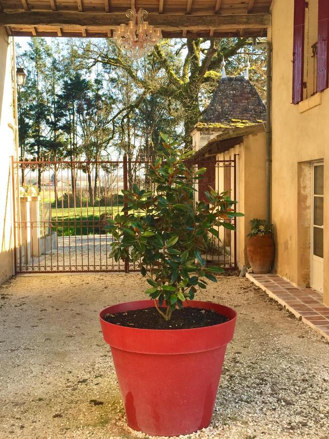 La Carreterie - Maison De Famille{S} Pineuilh Esterno foto